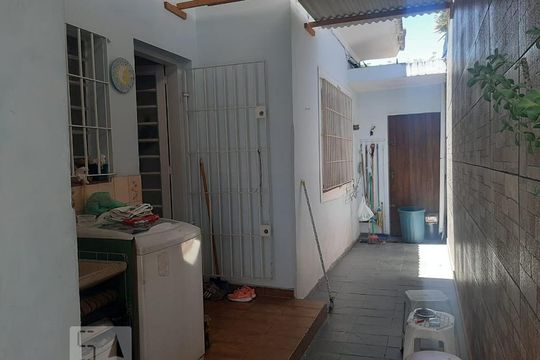 Lavanderia de casa à venda com 4 quartos, 180m² em Jabaquara, São Paulo