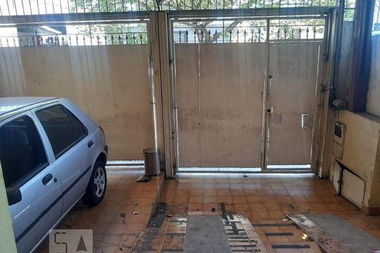 Garagem de casa à venda com 4 quartos, 180m² em Jabaquara, São Paulo