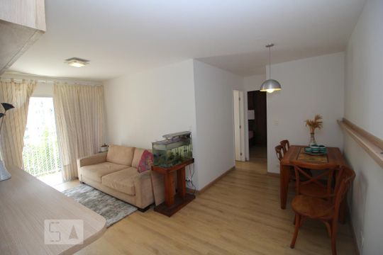 Apartamento para alugar com 2 quartos, 70m² em Centro, Rio de Janeiro