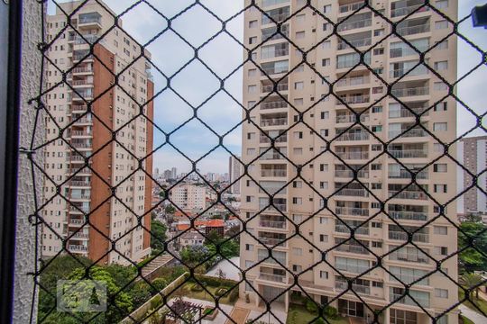 Vista da Suíte de apartamento para alugar com 2 quartos, 59m² em Vila Brasílio Machado, São Paulo