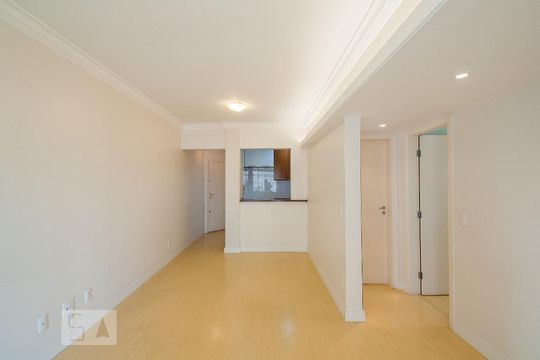 Sala de apartamento para alugar com 2 quartos, 59m² em Vila Brasílio Machado, São Paulo