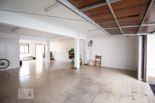 Garagem de casa à venda com 3 quartos, 272m² em Jabaquara, São Paulo