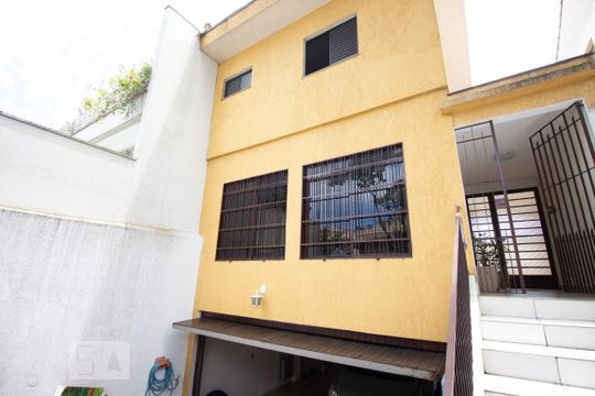 Fachada de casa à venda com 3 quartos, 272m² em Jabaquara, São Paulo
