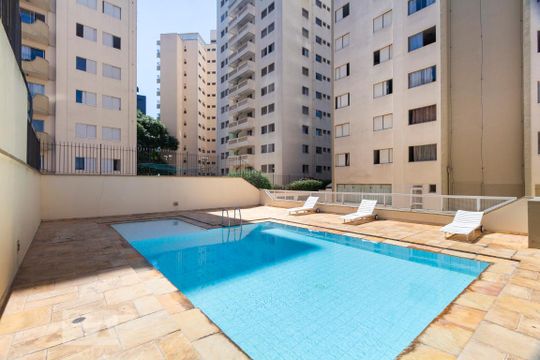 Piscina de apartamento para alugar com 2 quartos, 55m² em Parque Imperial, São Paulo