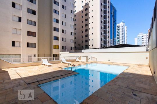 Piscina de apartamento para alugar com 2 quartos, 55m² em Parque Imperial, São Paulo