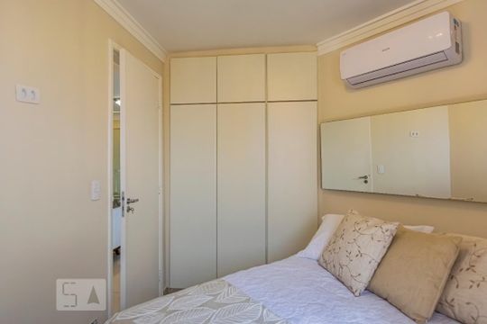 1o. Andar - Quarto 2 de apartamento para alugar com 2 quartos, 120m² em Cambuci, São Paulo