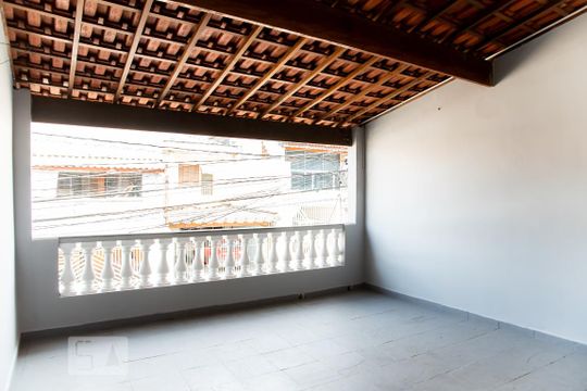 Casa à venda com 4 quartos, 250m² em Jardim Cotinha, São Paulo