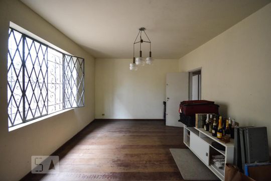 Sala de casa para alugar com 4 quartos, 200m² em Vila Madalena, São Paulo
