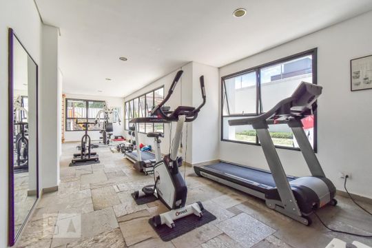 Academia de apartamento para alugar com 2 quartos, 77m² em Pinheiros, São Paulo