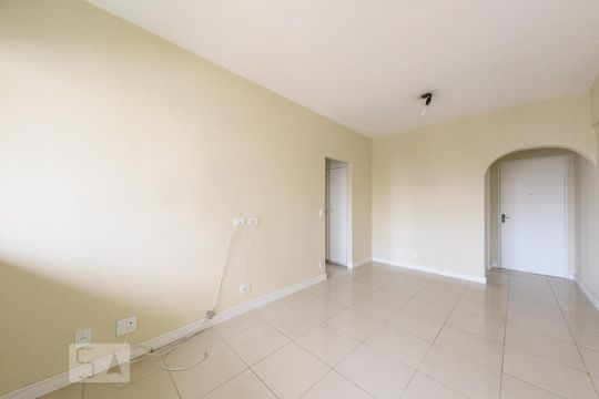 Sala de apartamento para alugar com 1 quarto, 63m² em Centro, Campinas