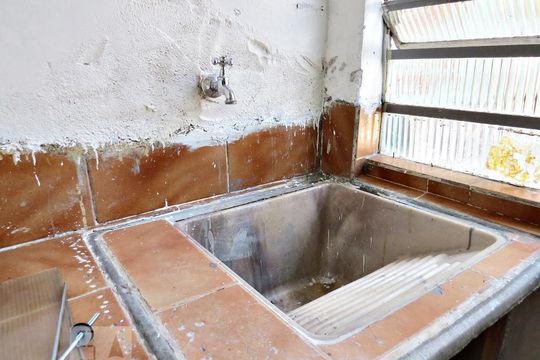Lavanderia (Torneira) de casa à venda com 2 quartos, 100m² em Jardim Japão, São Paulo