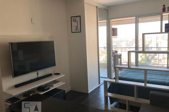 Sala de kitnet/studio para alugar com 1 quarto, 35m² em Vila Gomes Cardim, São Paulo