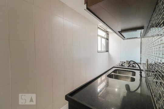 Cozinha de apartamento à venda com 2 quartos, 80m² em Taquara, Rio de Janeiro