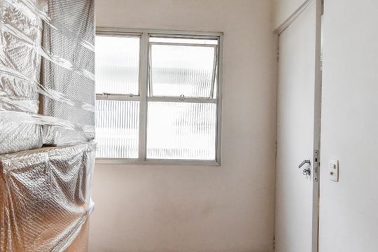 Quarto de Serviço de apartamento para alugar com 3 quartos, 179m² em Pinheiros, São Paulo