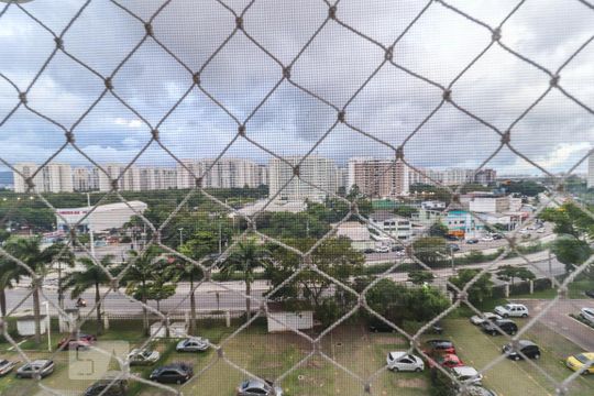 Vista do Quarto 2 de apartamento para alugar com 3 quartos, 73m² em Jacarepaguá, Rio de Janeiro
