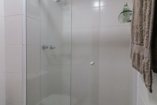 Banheiro Social de apartamento para alugar com 3 quartos, 73m² em Jacarepaguá, Rio de Janeiro