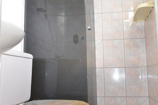 BANHEIRO de apartamento à venda com 1 quarto, 45m² em Pilares, Rio de Janeiro