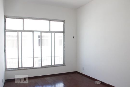 sala de apartamento para alugar com 2 quartos, 60m² em Andaraí, Rio de Janeiro