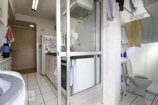 Área de Serviço de apartamento para alugar com 2 quartos, 58m² em Vila Gumercindo, São Paulo
