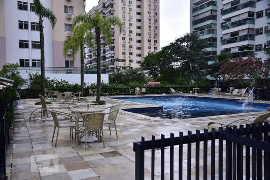 Área comum - Piscina de apartamento para alugar com 2 quartos, 73m² em Jacarepaguá, Rio de Janeiro