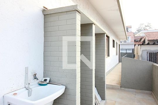 Lavanderia e Quintal de casa à venda com 8 quartos, 330m² em Anchieta, São Bernardo do Campo