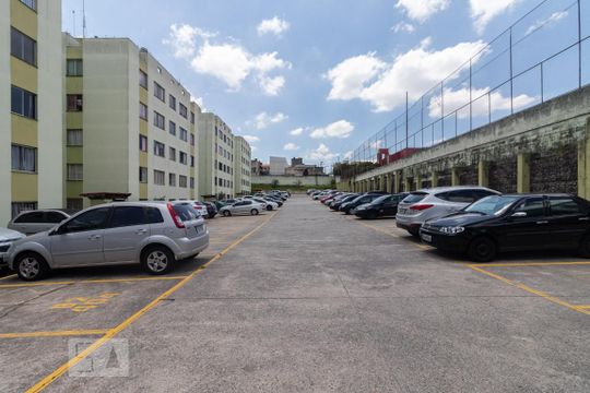 Garagem de apartamento à venda com 2 quartos, 50m² em Itaquera, São Paulo