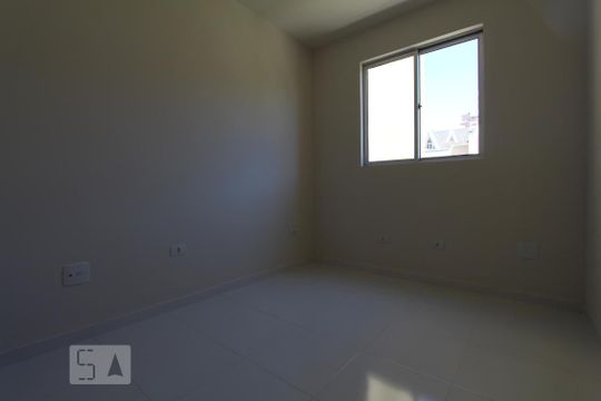 Quarto de apartamento para alugar com 1 quarto, 30m² em Água Verde, Curitiba