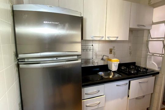 Cozinha de apartamento à venda com 1 quarto, 49m² em Centro, São Leopoldo