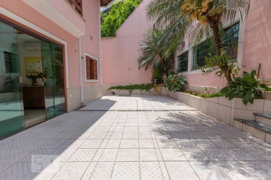 Quintal de casa à venda com 3 quartos, 452m² em Vila América, São Paulo