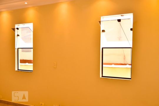 Sala e Janelas Laterais de casa à venda com 4 quartos, 192m² em Jardim Sapopemba, São Paulo