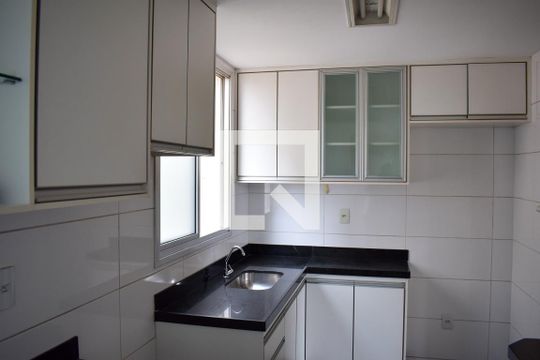 Cozinha de apartamento à venda com 3 quartos, 180m² em Gutierrez, Belo Horizonte