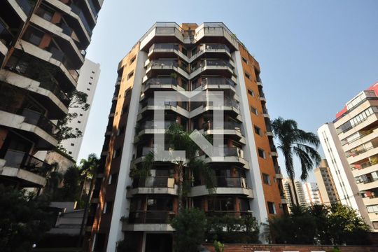 Fachada de apartamento à venda com 3 quartos, 129m² em Real Parque, São Paulo