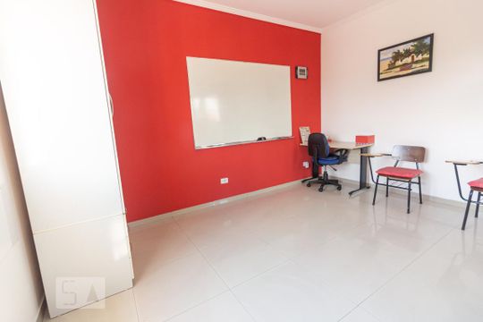 Escritório de casa para alugar com 4 quartos, 260m² em Vila Osasco, Osasco