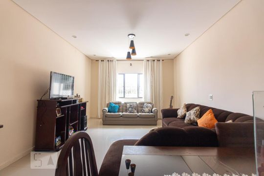 Casa para alugar com 4 quartos, 260m² em Vila Osasco, Osasco