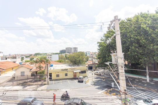 Vista de casa para alugar com 4 quartos, 260m² em Vila Osasco, Osasco