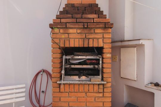 Churrasqueira  de casa à venda com 2 quartos, 93m² em Vila Ré, São Paulo