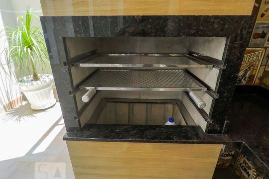Churrasqueira de casa à venda com 4 quartos, 200m² em Bosque da Saúde, São Paulo