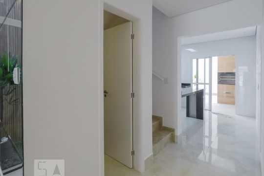 Sala de casa à venda com 4 quartos, 200m² em Bosque da Saúde, São Paulo