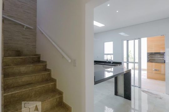 Entrada Cozinha de casa à venda com 4 quartos, 200m² em Bosque da Saúde, São Paulo