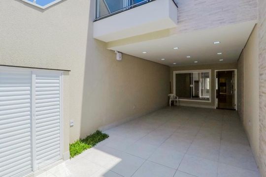 Garagem de casa à venda com 4 quartos, 200m² em Bosque da Saúde, São Paulo