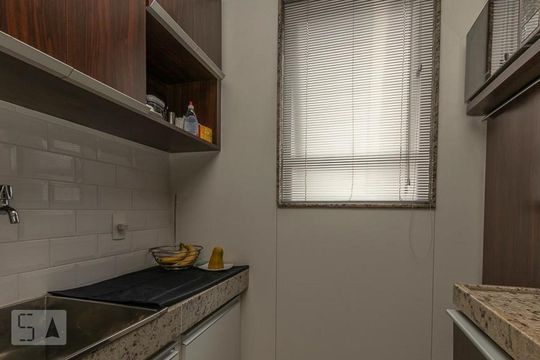 Cozinha de apartamento para alugar com 2 quartos, 72m² em Vale do Sereno, Nova Lima