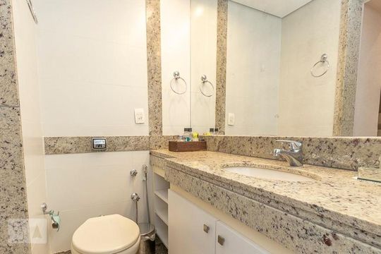 Banheiro de apartamento para alugar com 2 quartos, 72m² em Vale do Sereno, Nova Lima