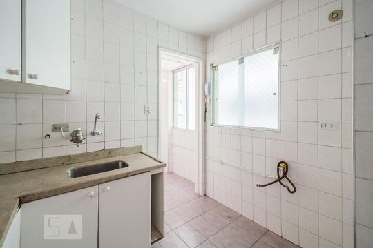 Cozinha de apartamento à venda com 2 quartos, 84m² em Liberdade, São Paulo