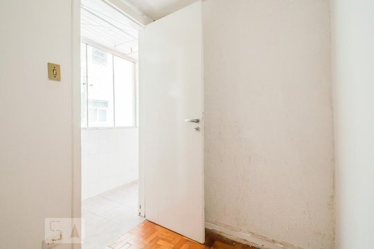 Quarto de Serviço de apartamento à venda com 2 quartos, 84m² em Liberdade, São Paulo