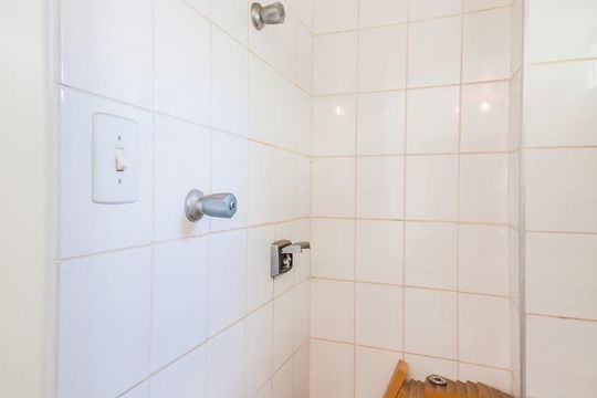 Banheiro de Serviço de apartamento à venda com 2 quartos, 84m² em Liberdade, São Paulo