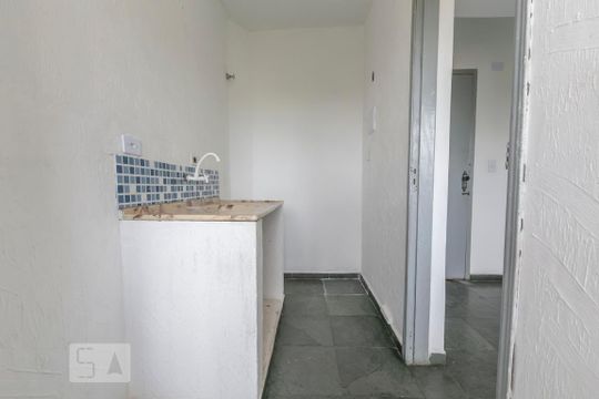 Cozinha de apartamento para alugar com 1 quarto, 30m² em Jardim Peri, São Paulo