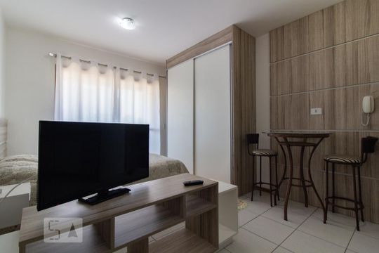 Kitnet/Studio para alugar com 1 quarto, 27m² em Centro, Curitiba