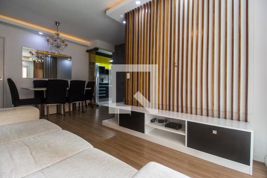 Sala de TV de apartamento à venda com 3 quartos, 69m² em Bethaville I, Barueri