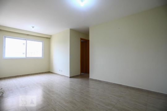 Sala de apartamento para alugar com 2 quartos, 60m² em Jardim Nova Taboao, Guarulhos