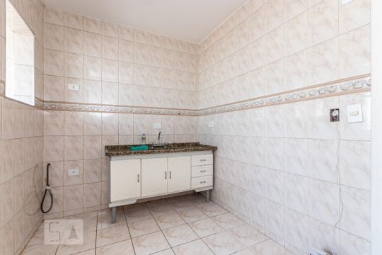 Cozinha de apartamento para alugar com 2 quartos, 57m² em Itaquera, São Paulo